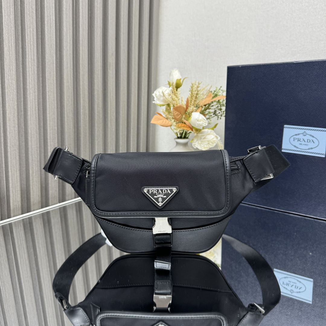 Pra*a satchel bags